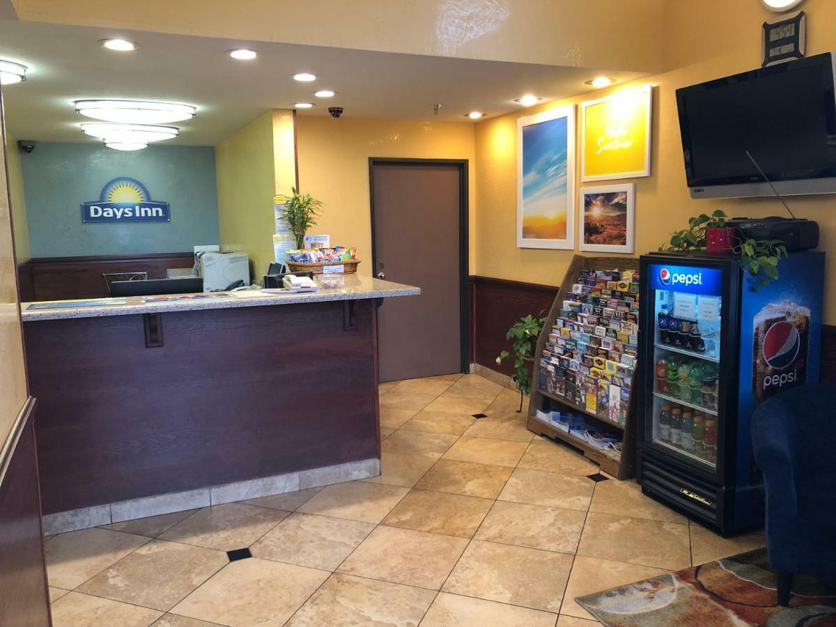 Days Inn By Wyndham Rio Rancho Εξωτερικό φωτογραφία