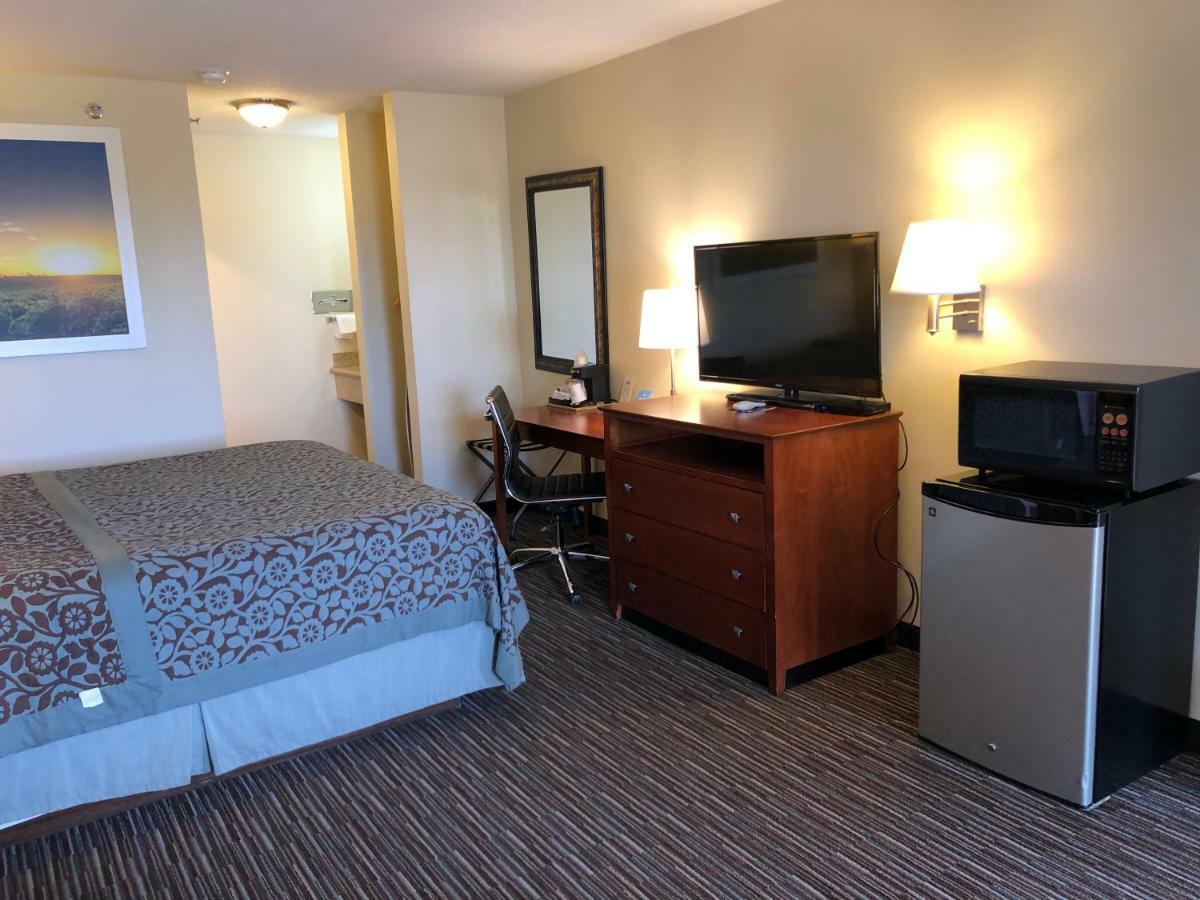 Days Inn By Wyndham Rio Rancho Εξωτερικό φωτογραφία